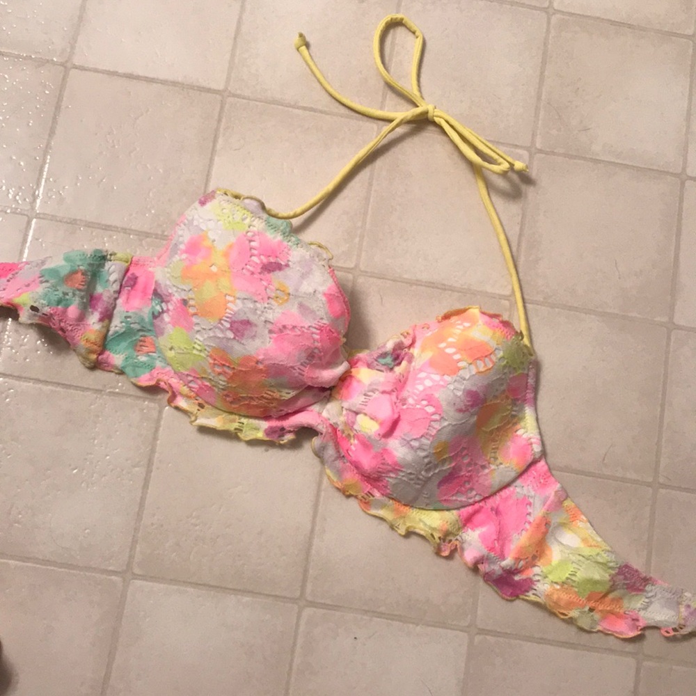 Victoria’s Secret Bikini Top